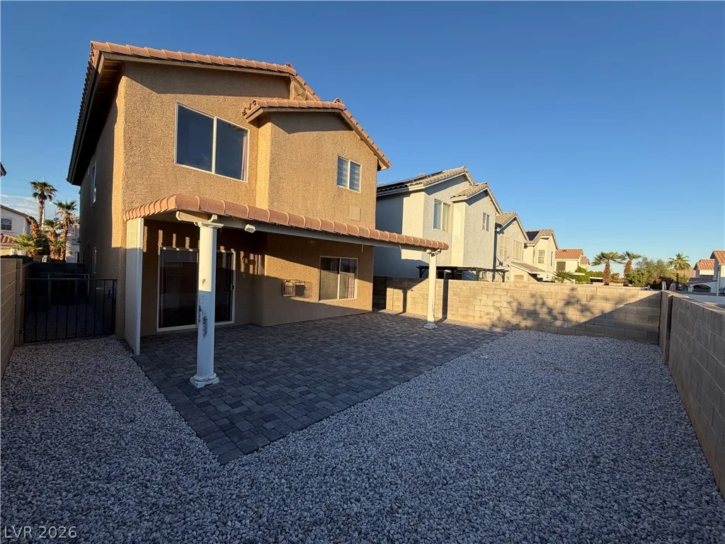 8443 Diamond Dust Drive — photo 5