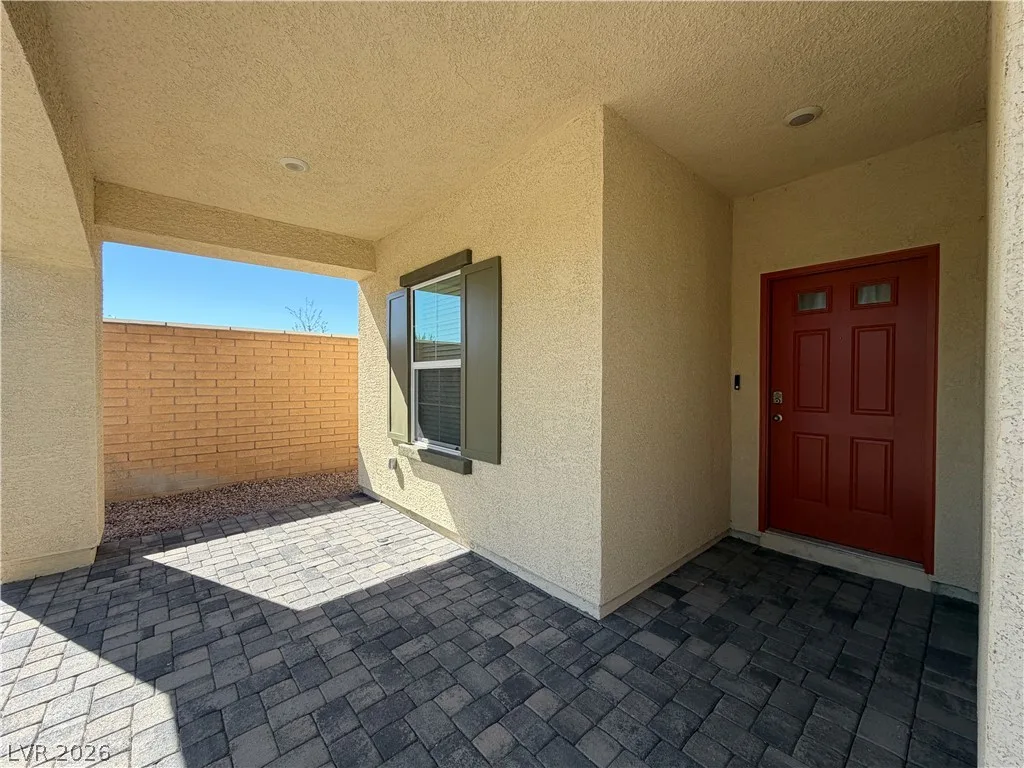 1181 Desert Lark Street — photo 2