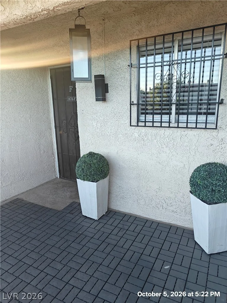 1676 Jupiter Court F — photo 1
