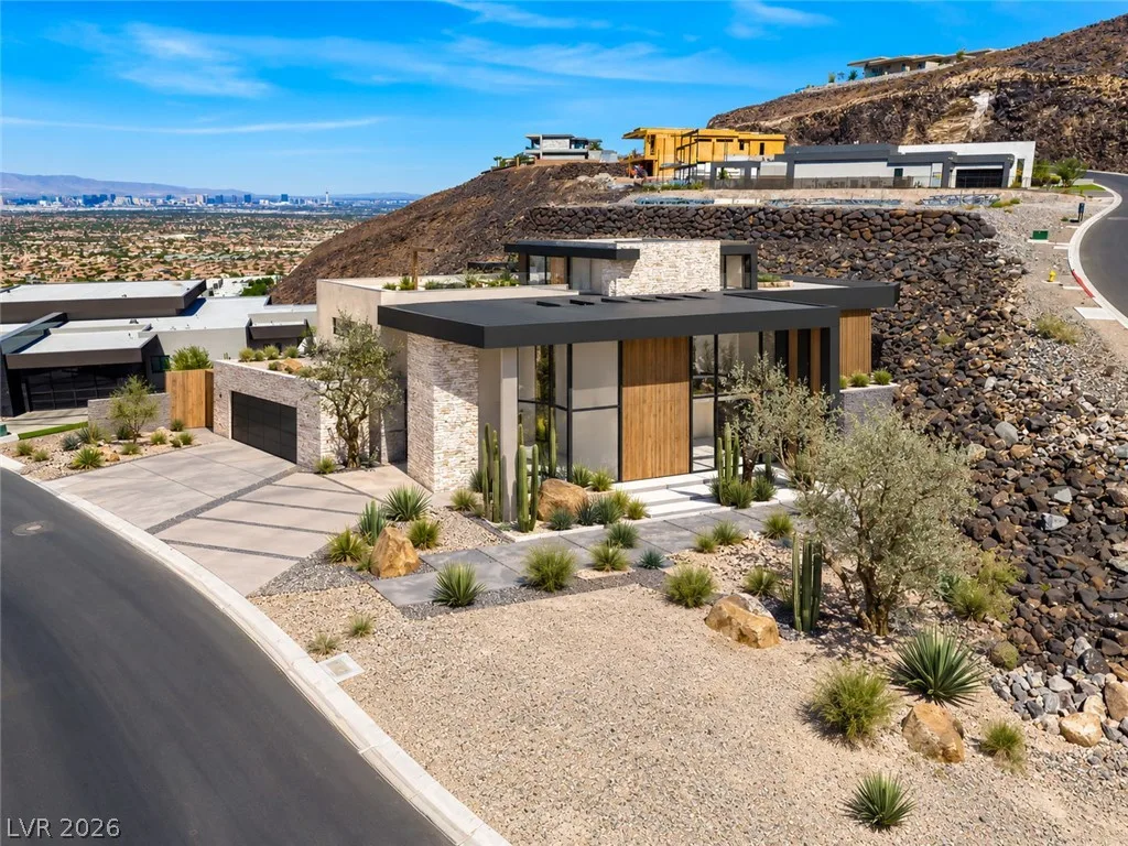 571 Cityview Ridge Drive — photo 4