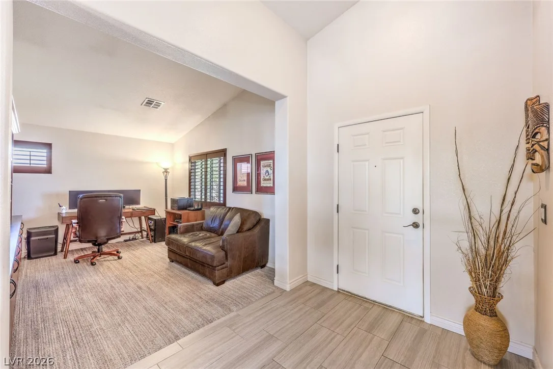 2131 Mountain Glow Avenue — photo 2