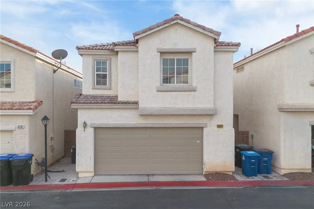 3211 Sunrise Cove Avenue — photo 1