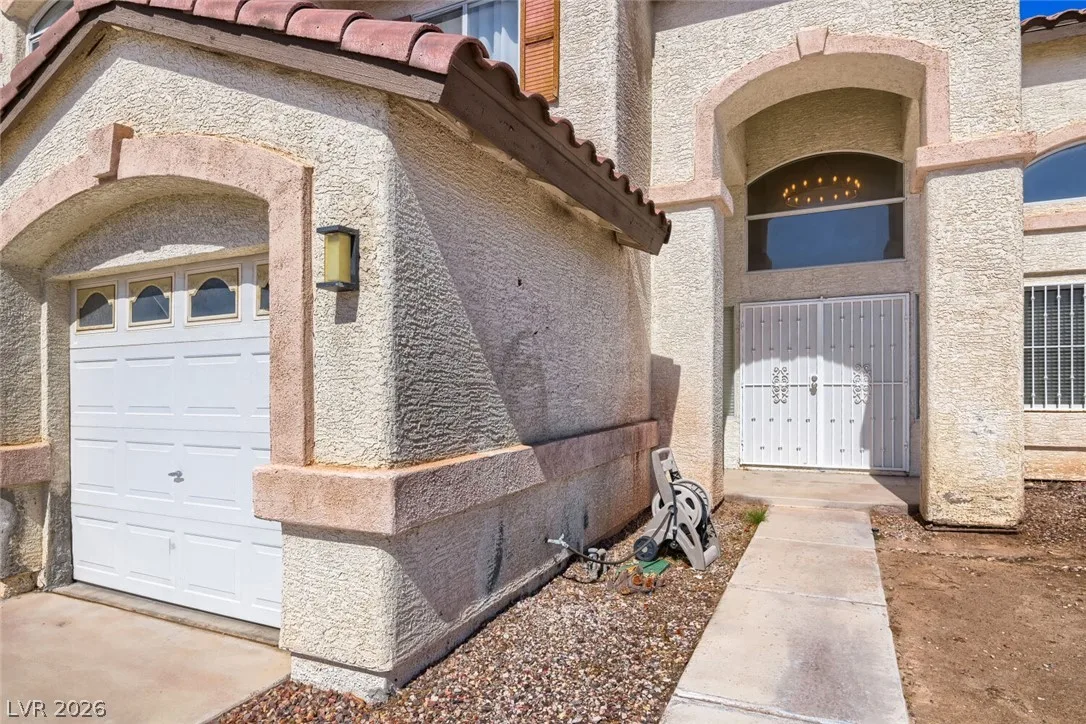 8022 Yellow Daisy Avenue — photo 4