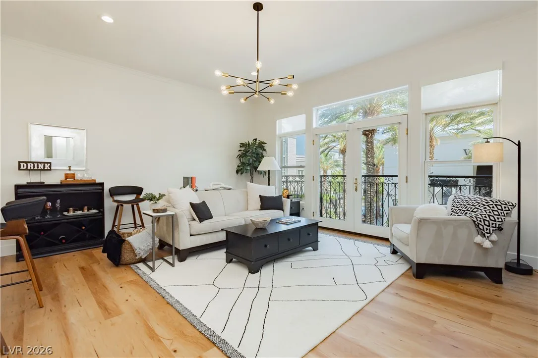 2240 Village Walk Drive 2205 — photo 4