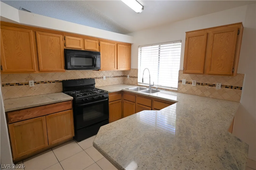 4156 OVERBROOK Drive — photo 3