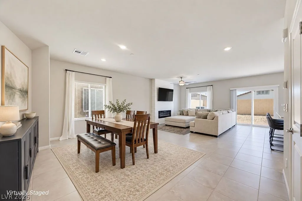 7116 Woodrow Ranch Street — photo 3