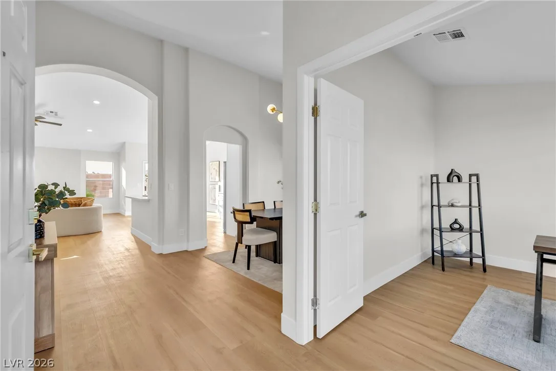 277 Gentle Bay Avenue — photo 3