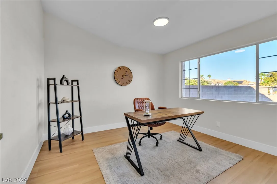 277 Gentle Bay Avenue — photo 4