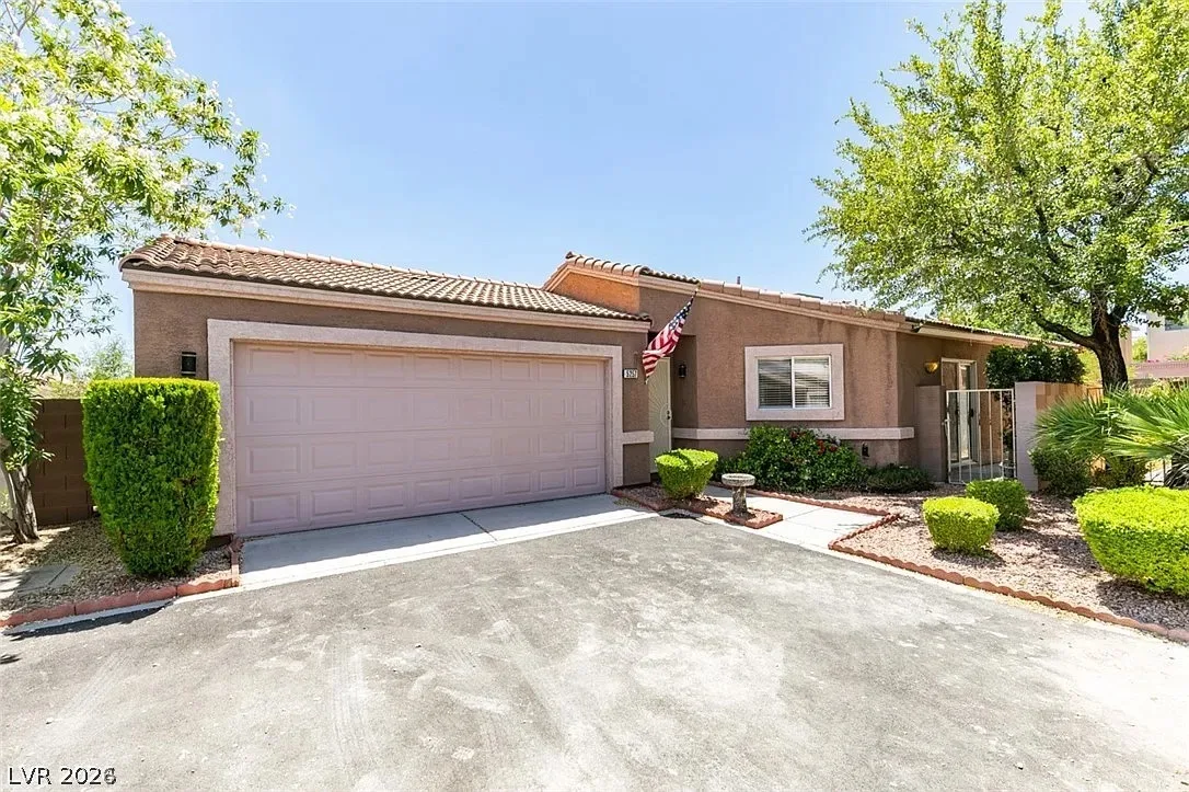 5257 Mineral Lake Drive — photo 1