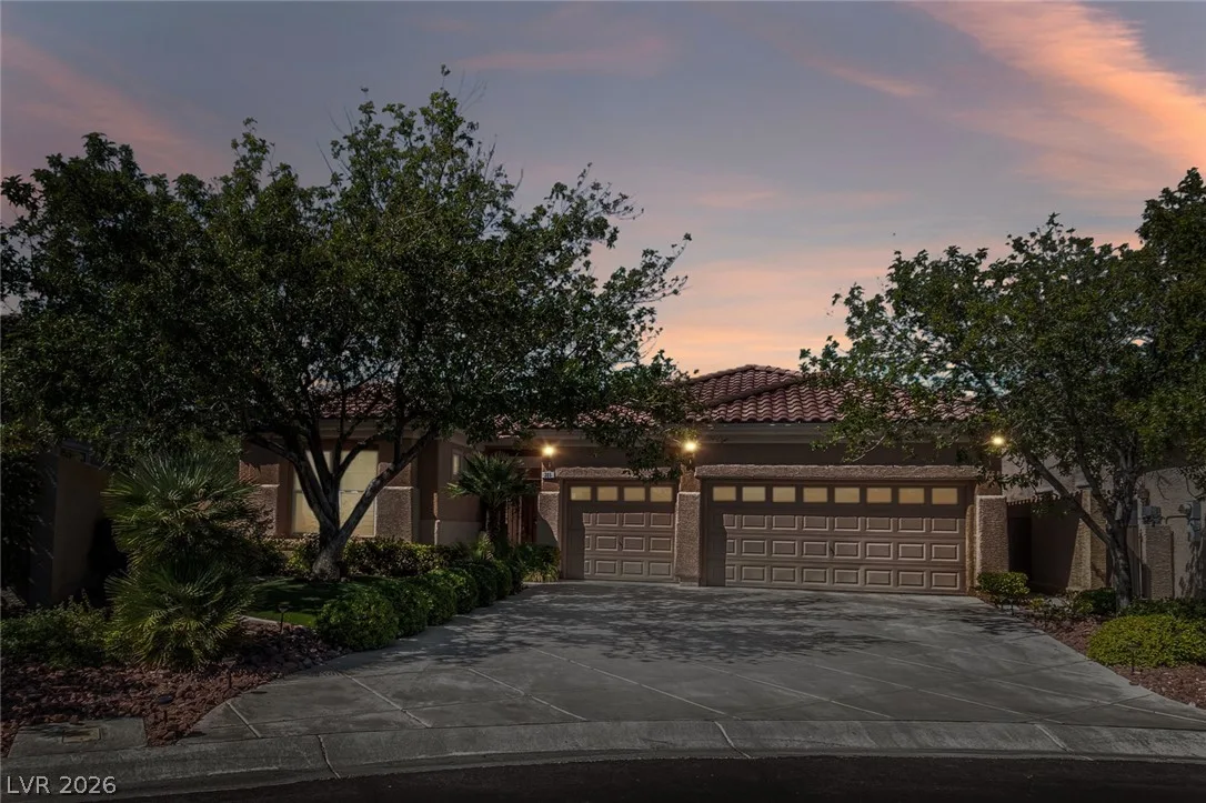 305 Corsicana Street — photo 2