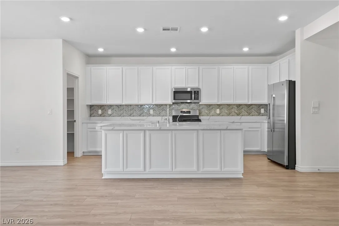 1118 Junipine Avenue — photo 4