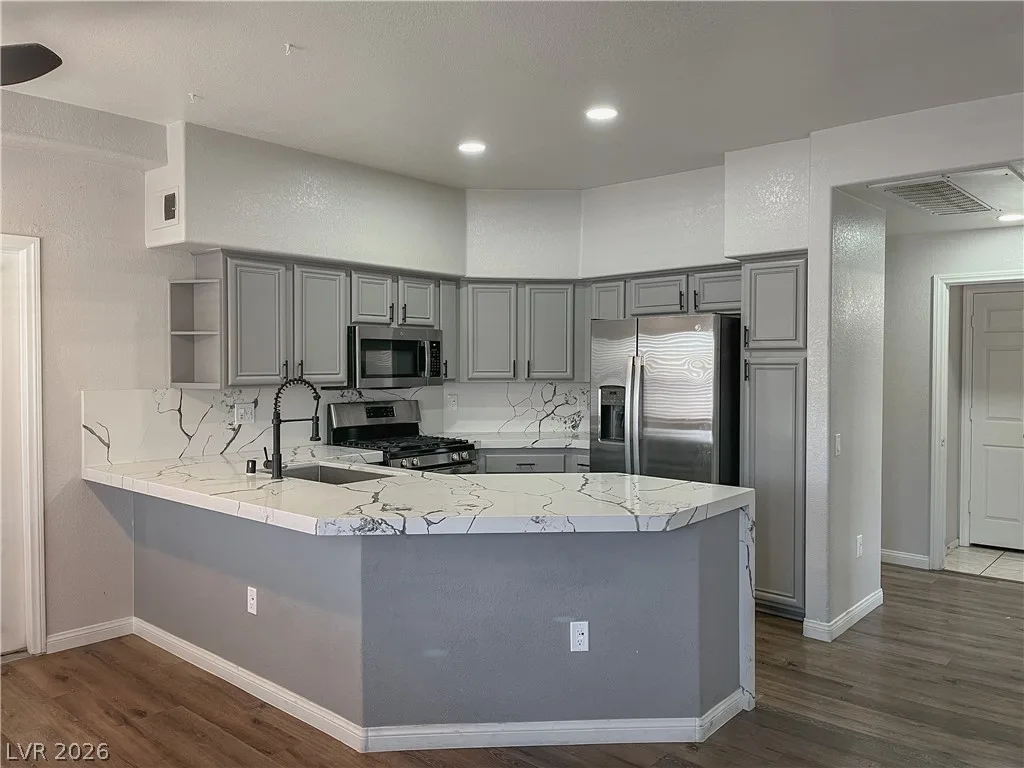 5225 West Reno Avenue 126 — photo 1