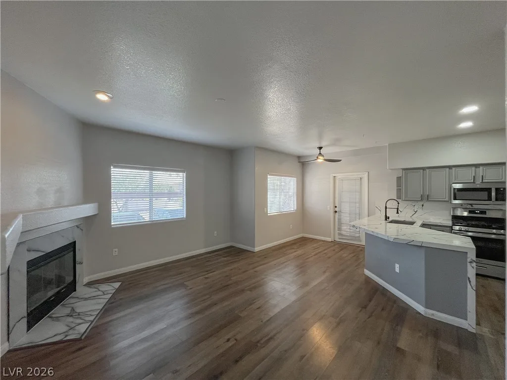5225 West Reno Avenue 126 — photo 2
