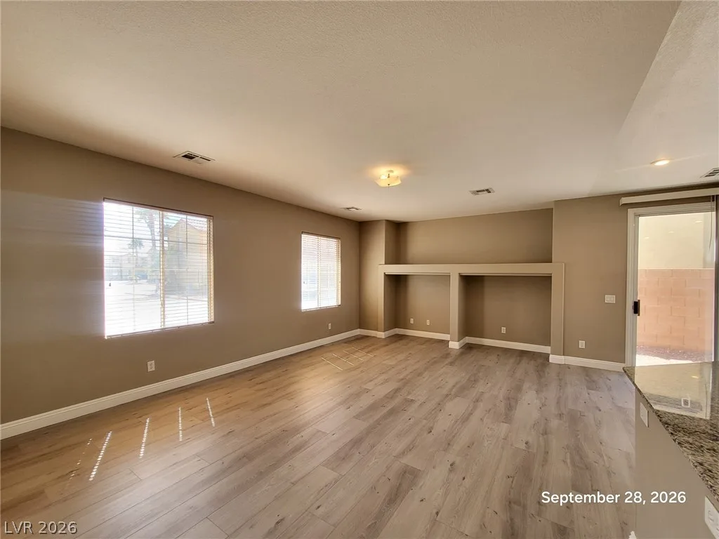 8116 Retriever Avenue — photo 2