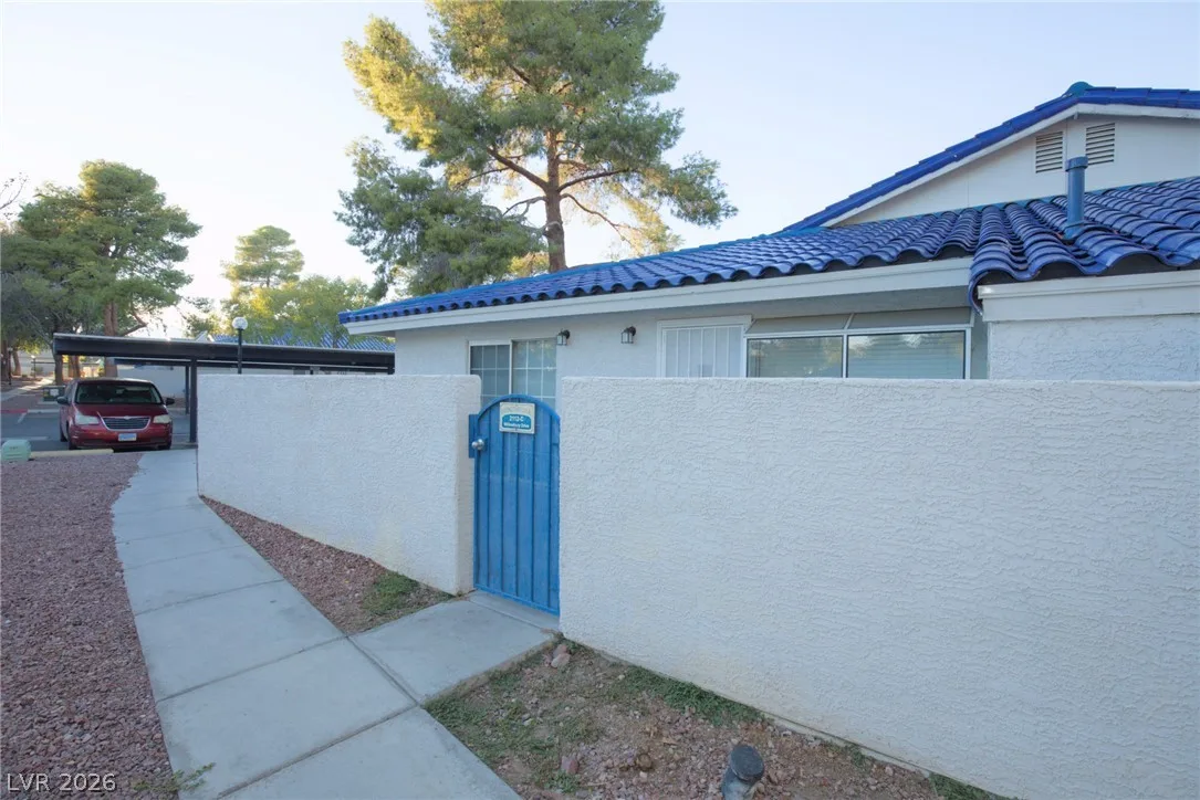 2112 Willowbury Drive C — photo 3