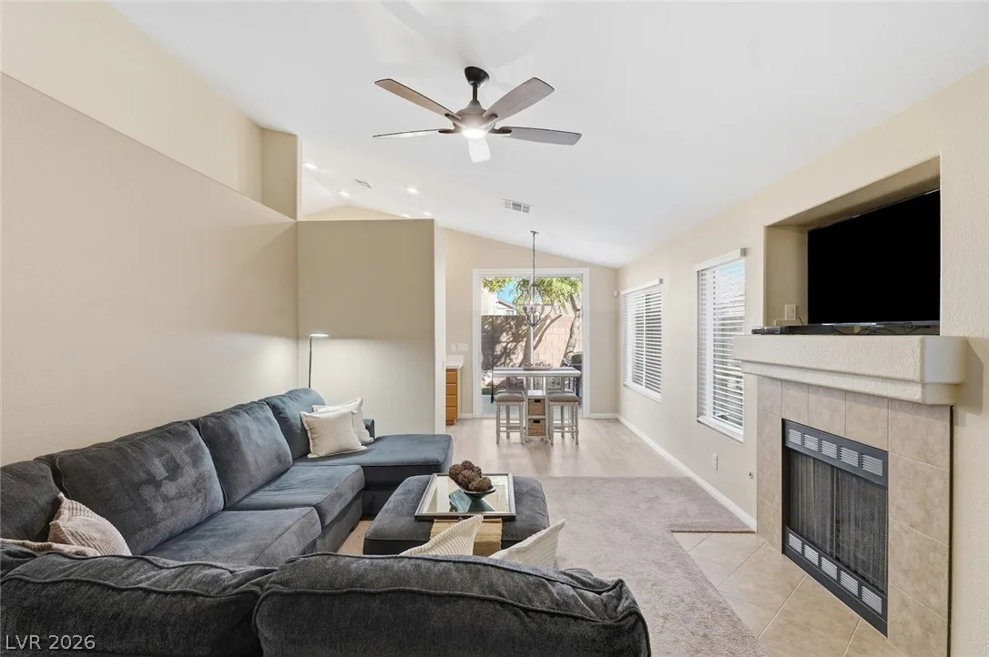 9624 Sterling Ridge Avenue — photo 4