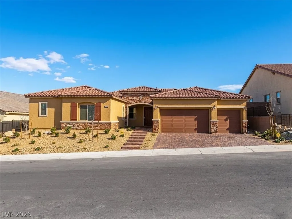 10077 Mountain Foothills Avenue — photo 1