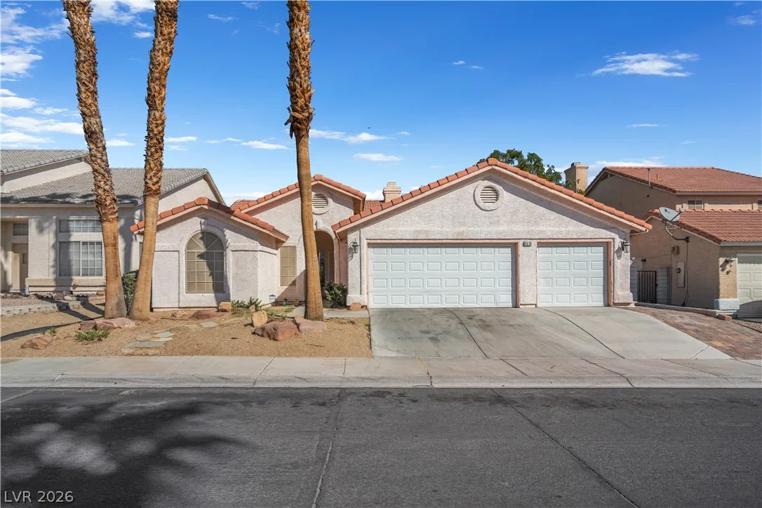 6576 Goldencreek Way — photo 1