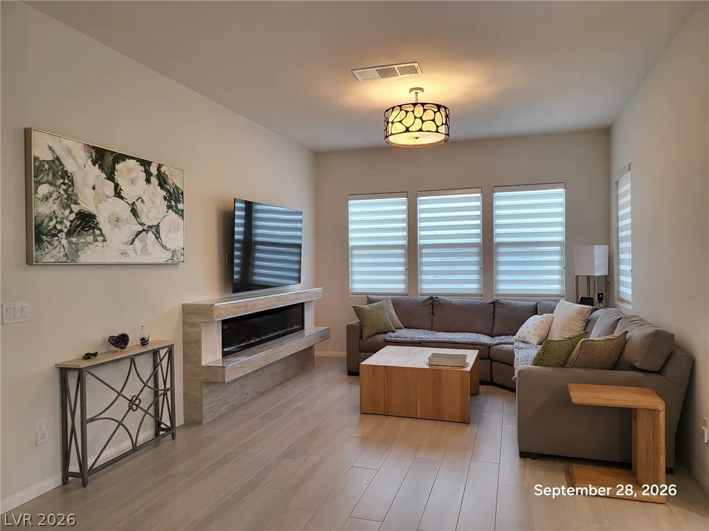 8861 Highland Skye Drive — photo 4
