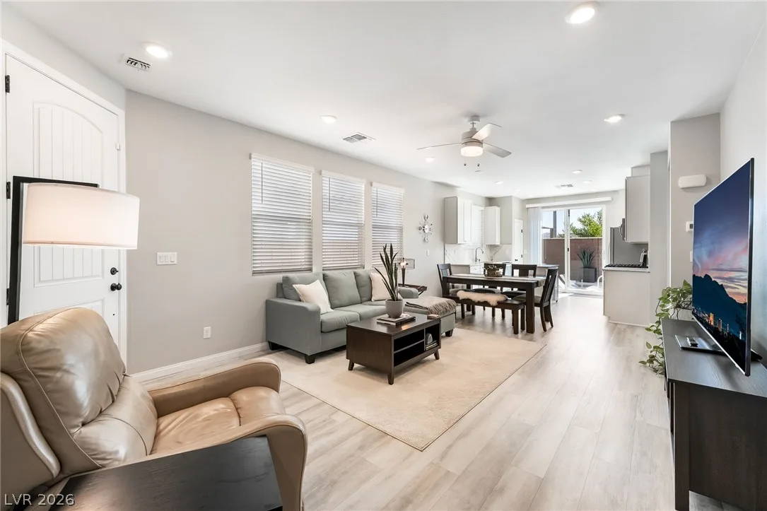 8327 Carmentis Avenue — photo 5