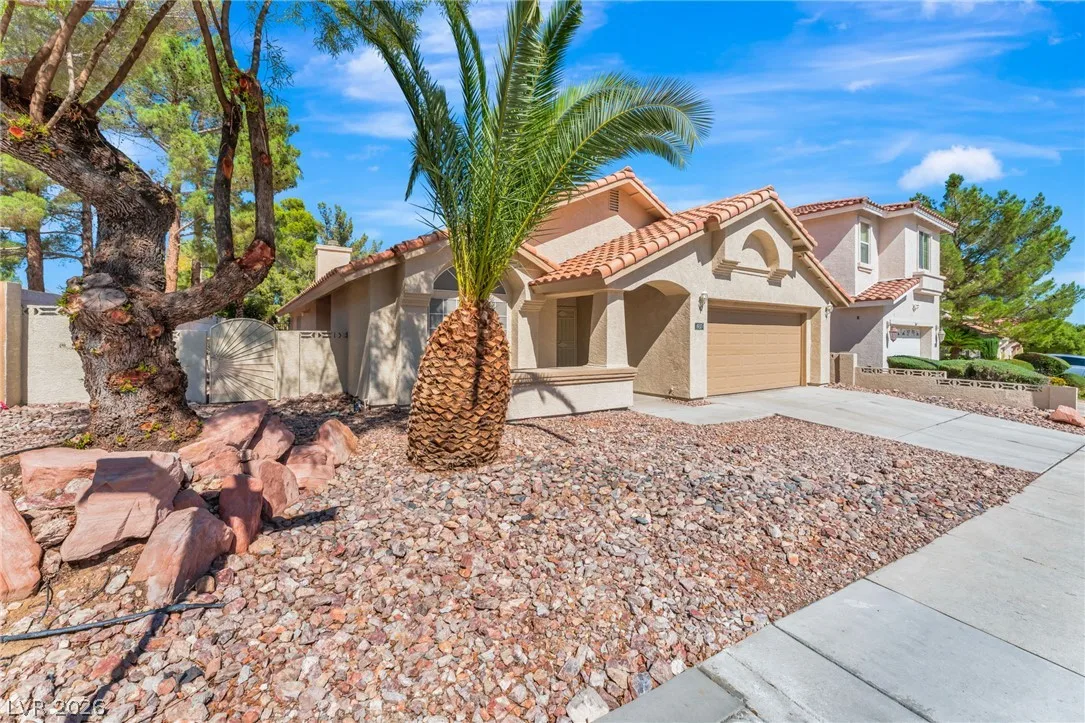1937 Tropical Breeze Drive — photo 1