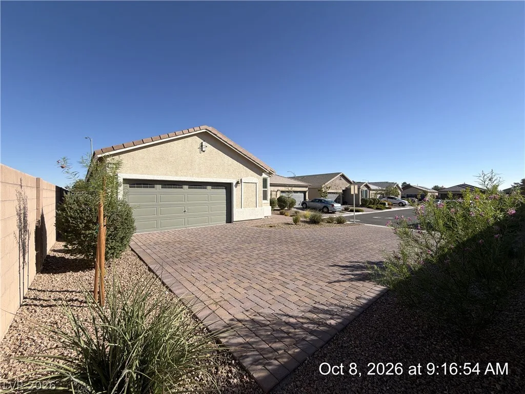 8694 Fringed Tulip Court — photo 3