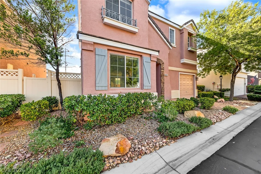 5611 Aurora Crest Avenue — photo 3