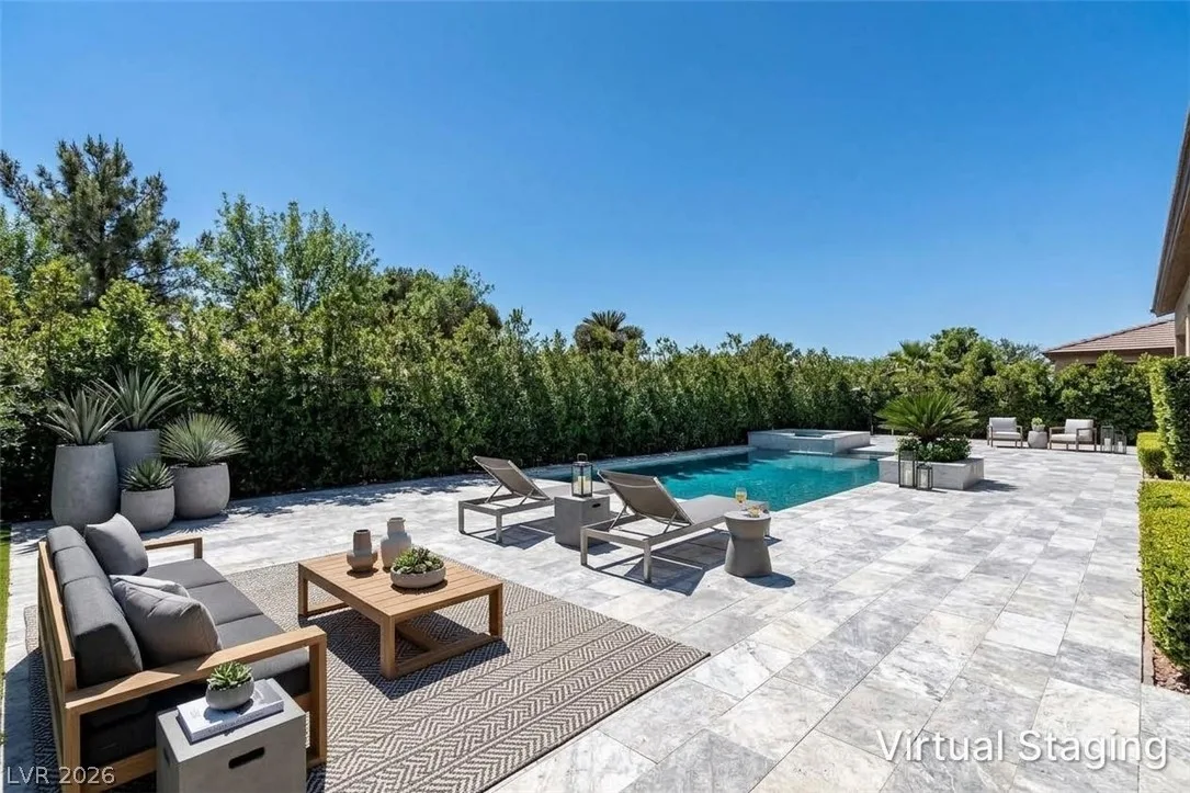 325 Greyjoy Street — photo 5