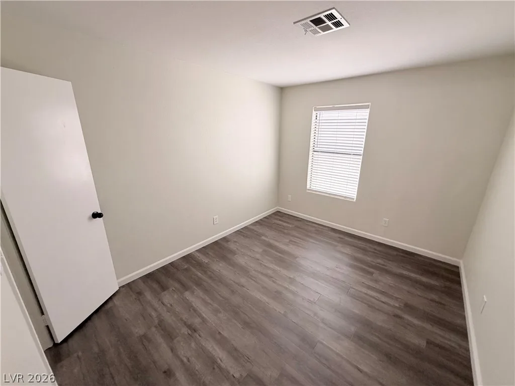 5211 Lindell Road 106 — photo 5