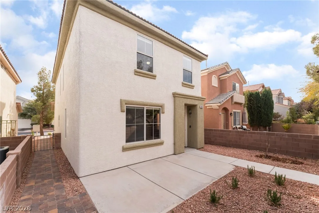 9920 Via Delores Avenue — photo 3