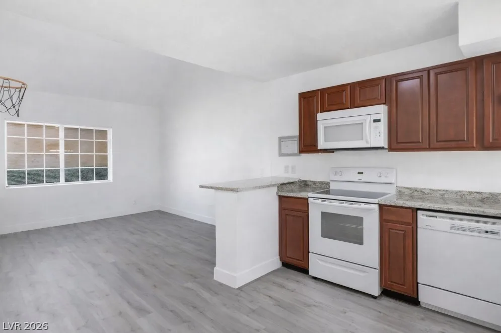 5128 Garden Lane D — photo 1