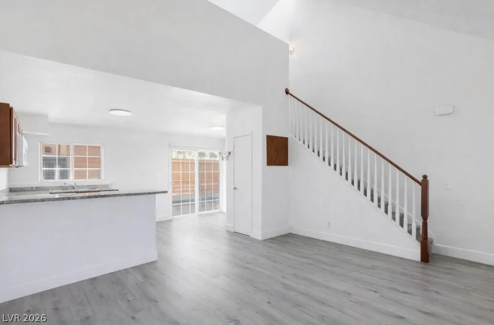 5128 Garden Lane D — photo 2
