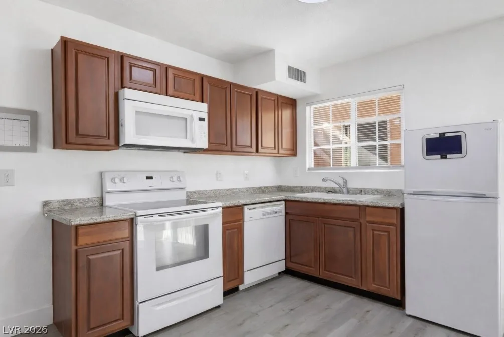5128 Garden Lane D — photo 5