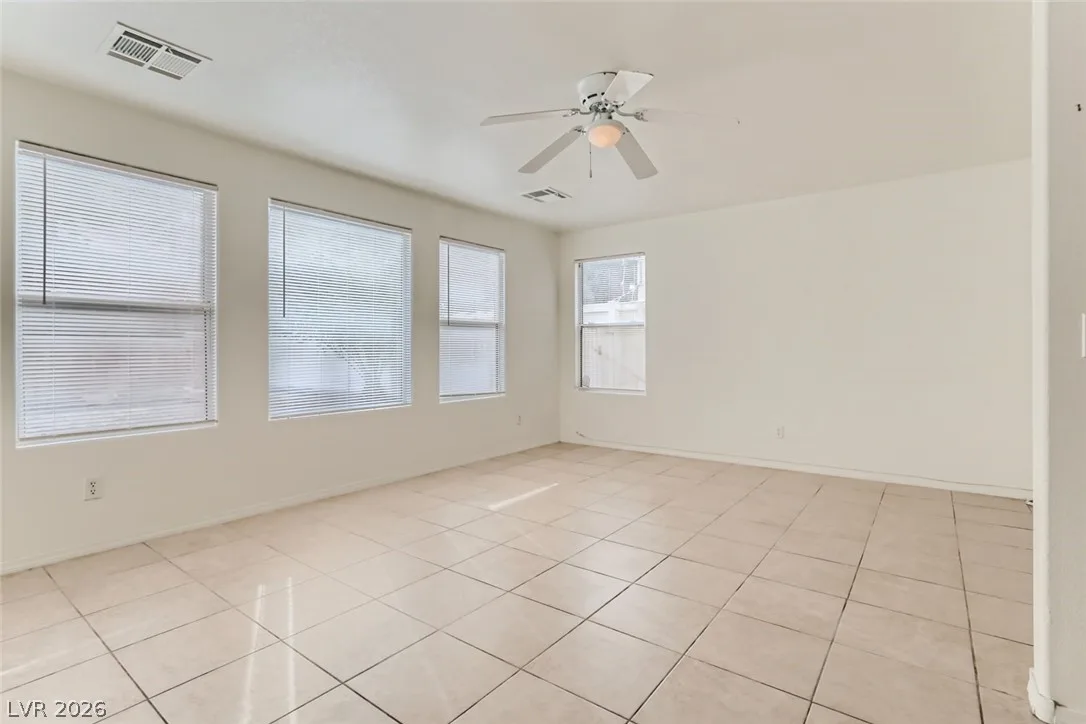2537 BEGONIA VALLEY Avenue — photo 3