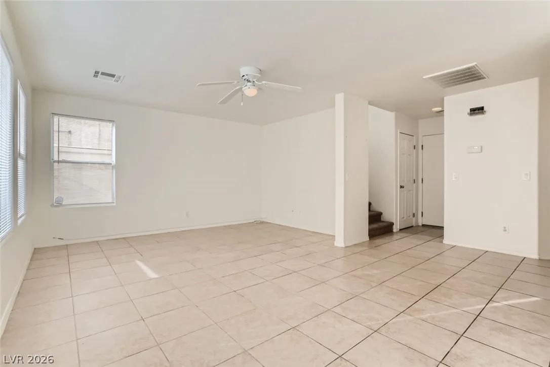 2537 BEGONIA VALLEY Avenue — photo 4