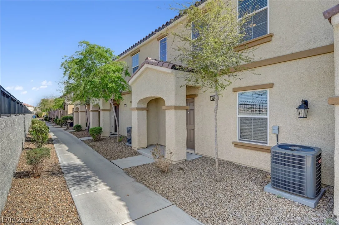 621 Palm Wash Lane — photo 1