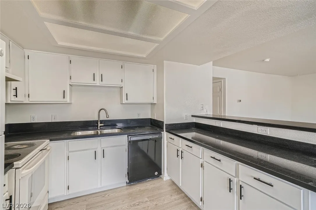 2200 Benmore Street 201 — photo 5