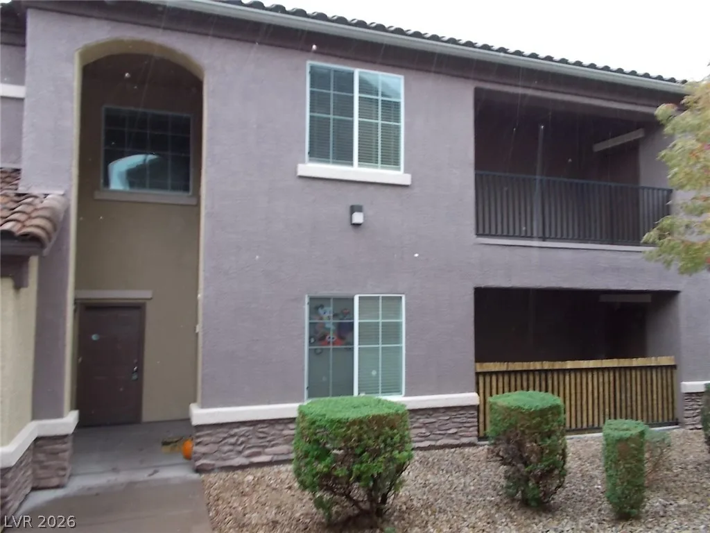 6868 Sky Pointe Drive 2102 — photo 2