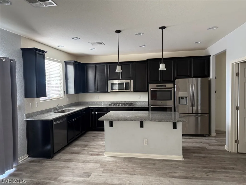 8074 Ponderosa Hill Street — photo 2