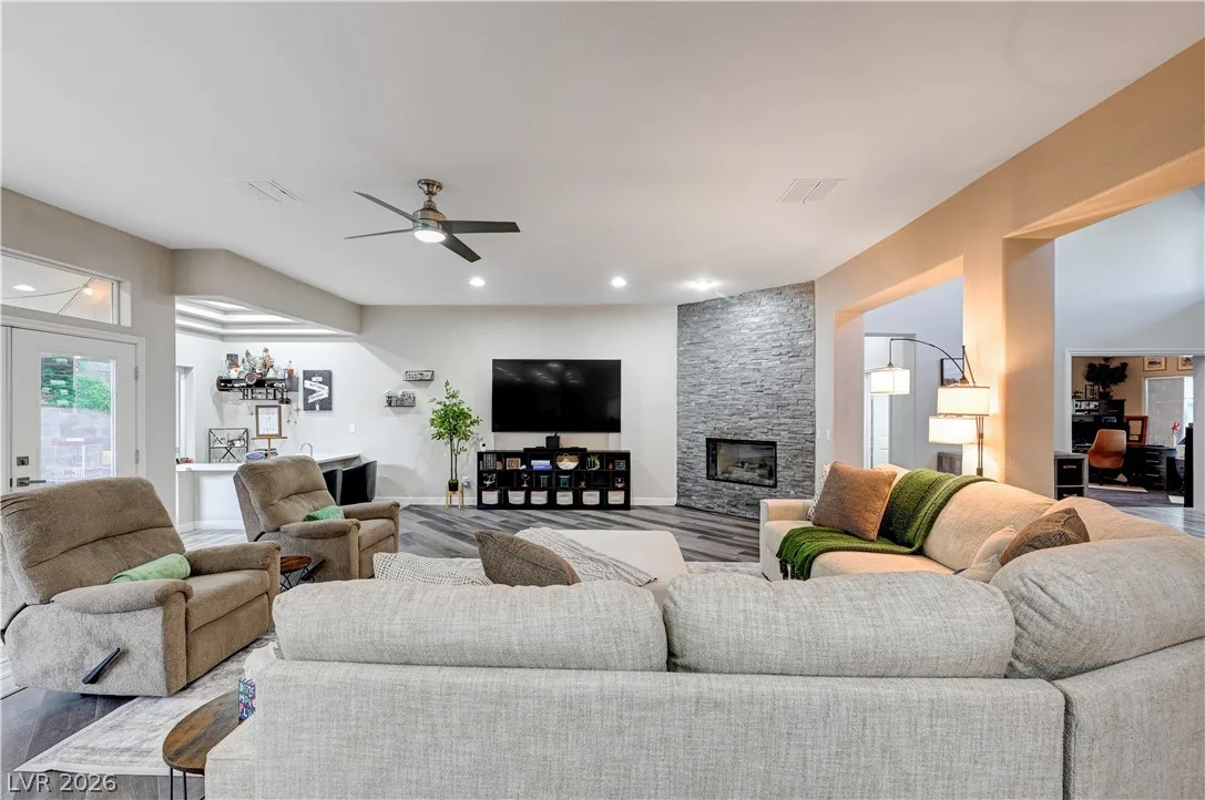 9817 Edgeview Place — photo 4