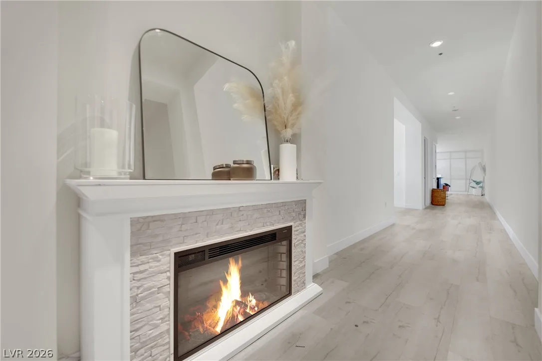 4575 Dean Martin Drive 300 — photo 4
