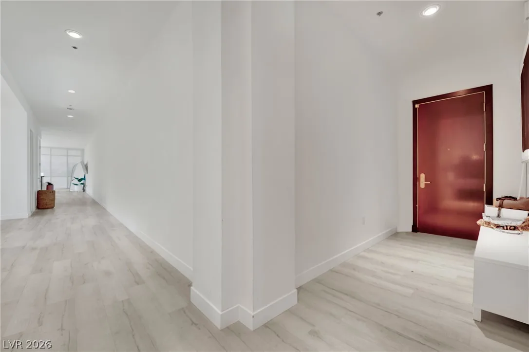 4575 Dean Martin Drive 300 — photo 5