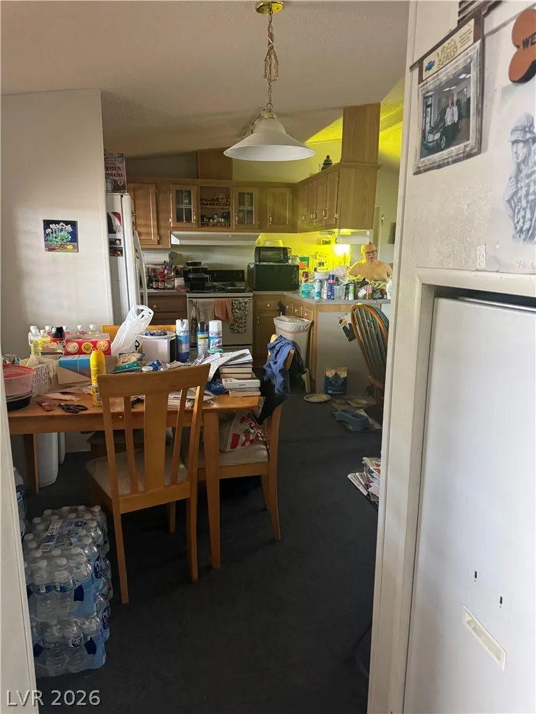 300 West Ivy Lane — photo 4
