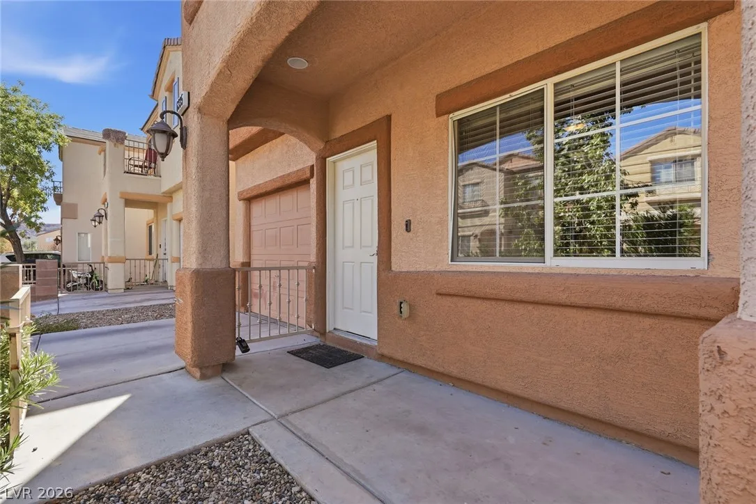 6335 Cheval Lake Way — photo 3