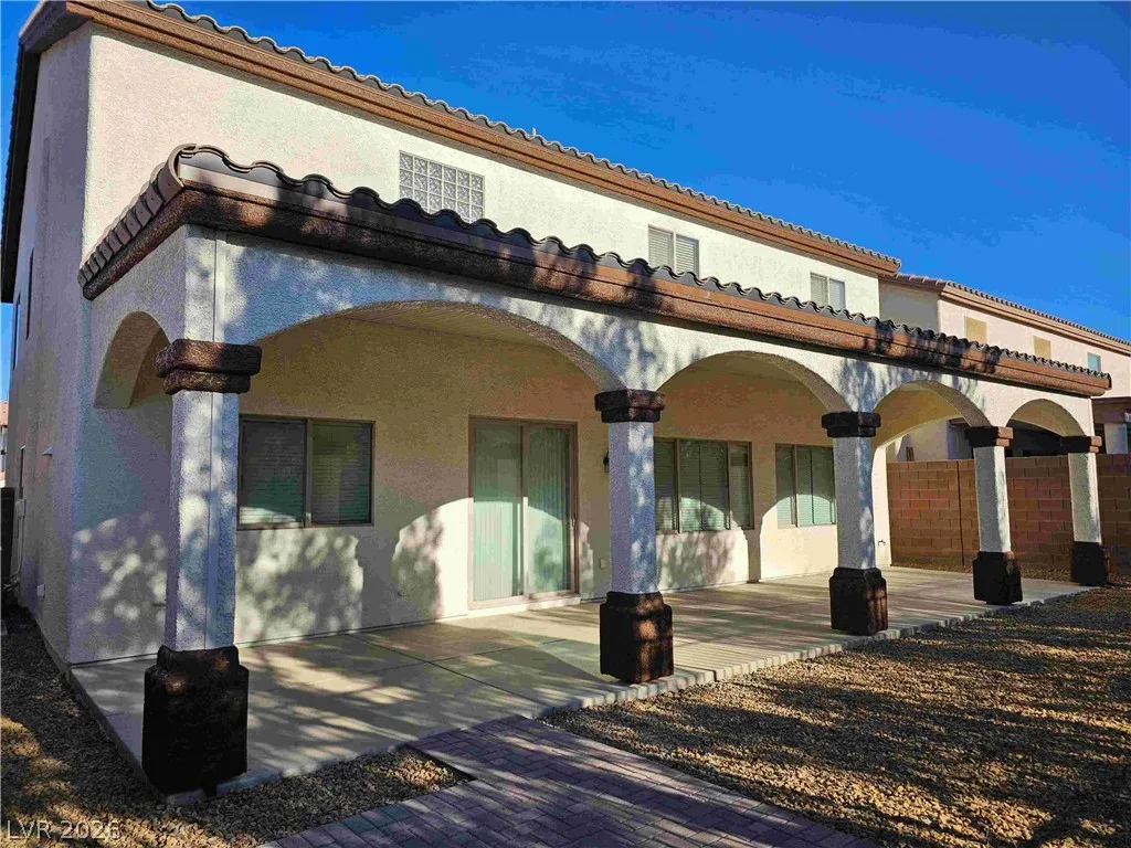 2553 Chateau Clermont Street — photo 3