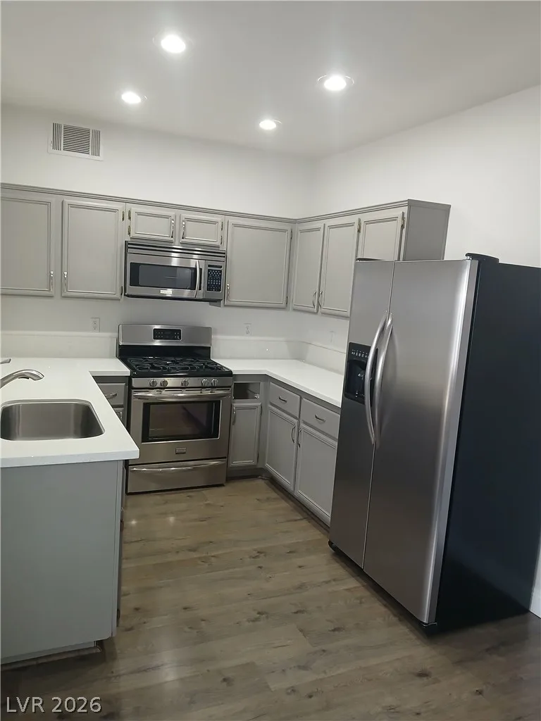 2201 Ramsgate Drive 527 — photo 1