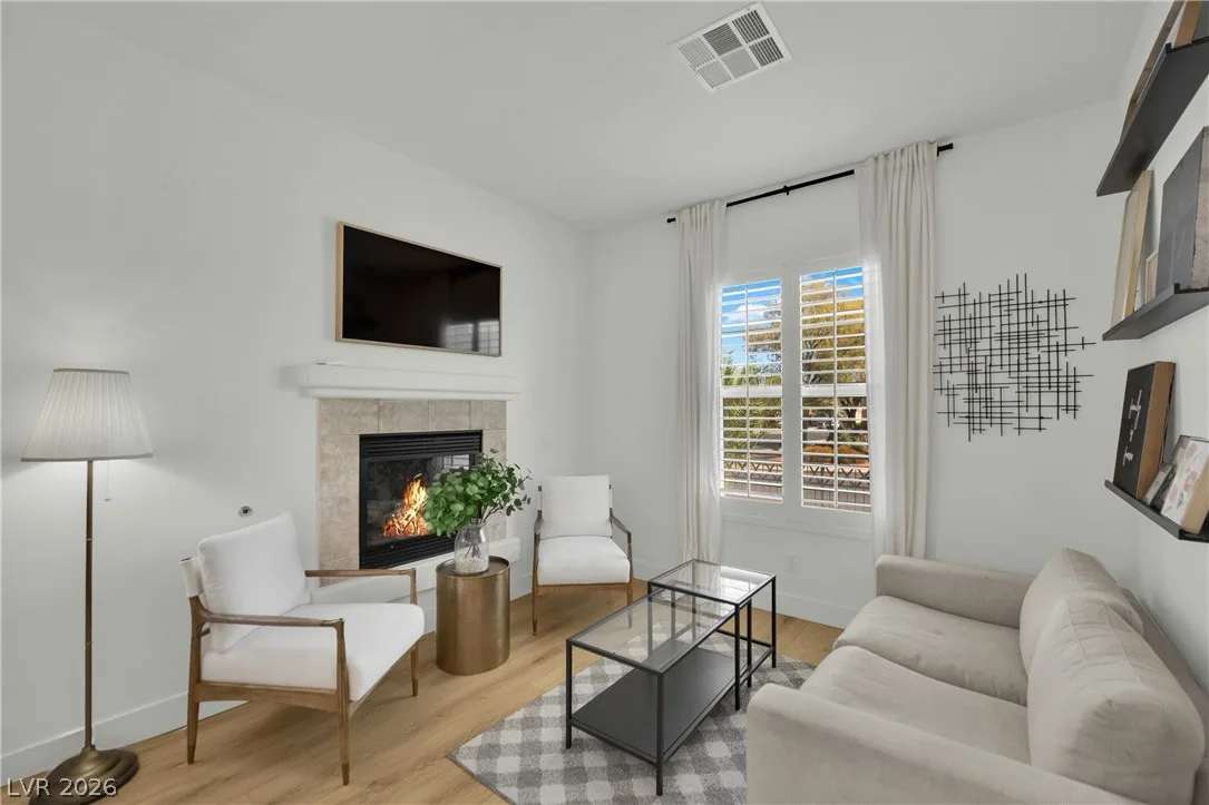 1045 Pleasing Plateau Street — photo 2