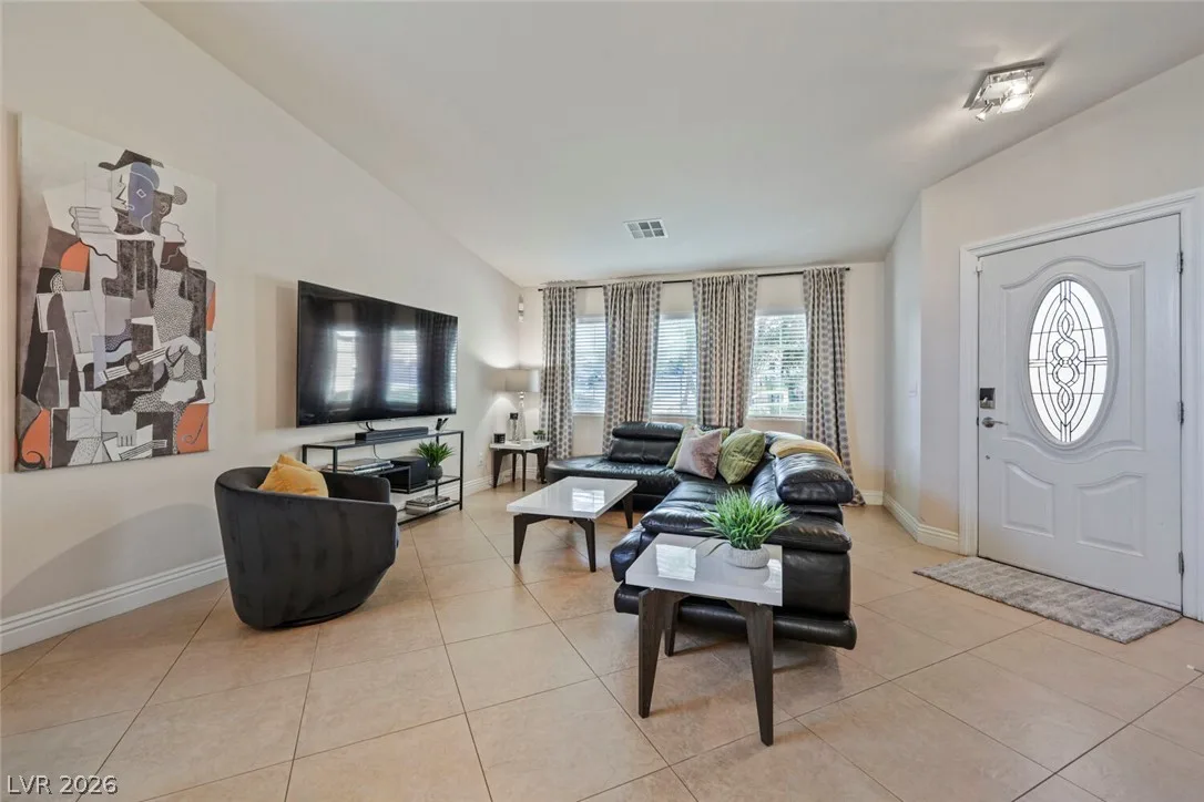 70 Tower Mustard Court — photo 2