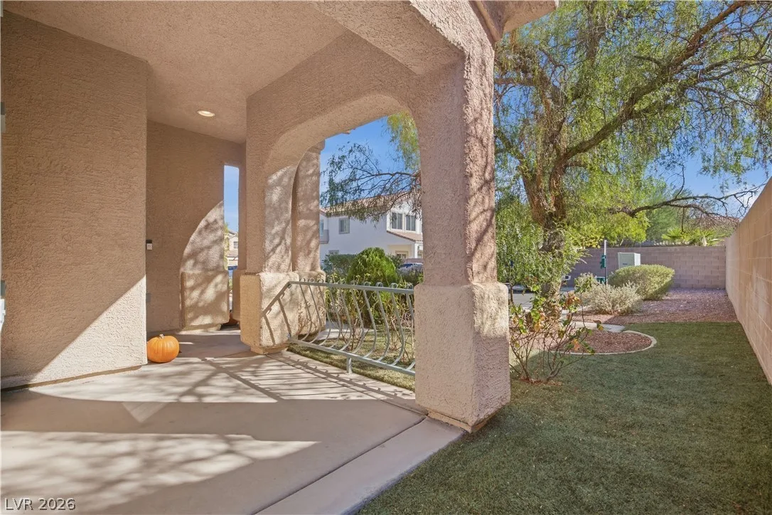 6034 Genovese Avenue — photo 4