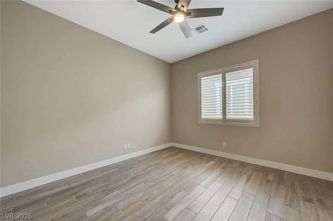 3937 Speckled Wood Avenue — photo 3